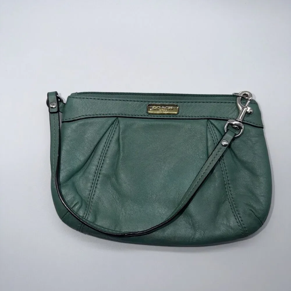 Coach Wristlet Soft Leather Seafoam Wallet Small Purse Card Holder