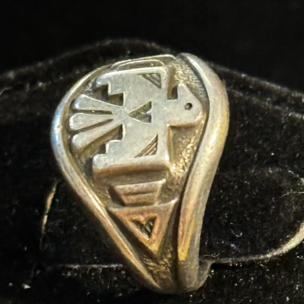Vintage Native American Sterling Silver Thunderbird Ring Size 5.75