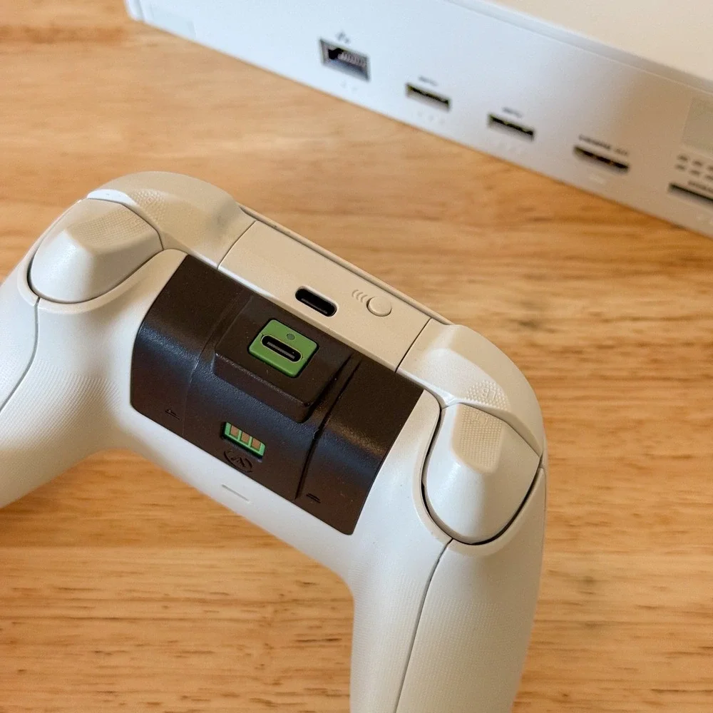 Microsoft Xbox Series S 500GB Console Robot White with Rechargeable Controller