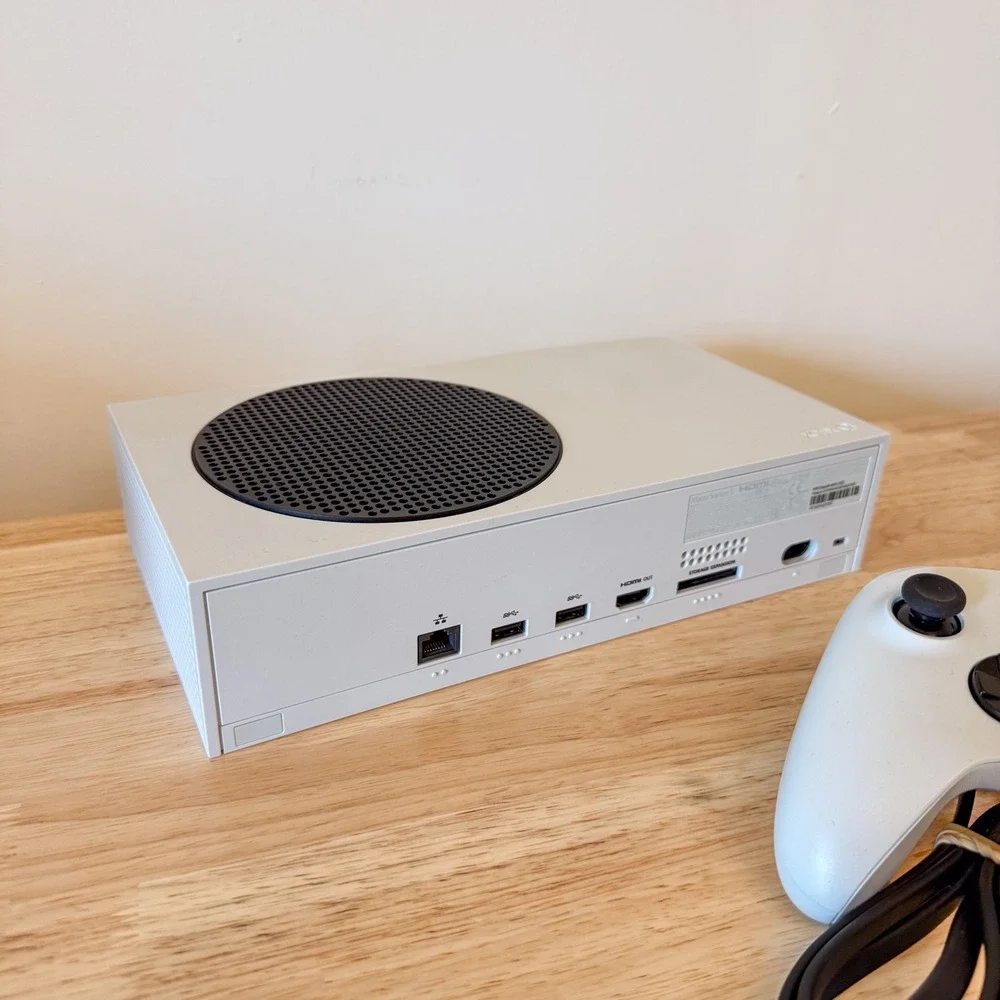 Microsoft Xbox Series S 500GB Console Robot White with Rechargeable Controller
