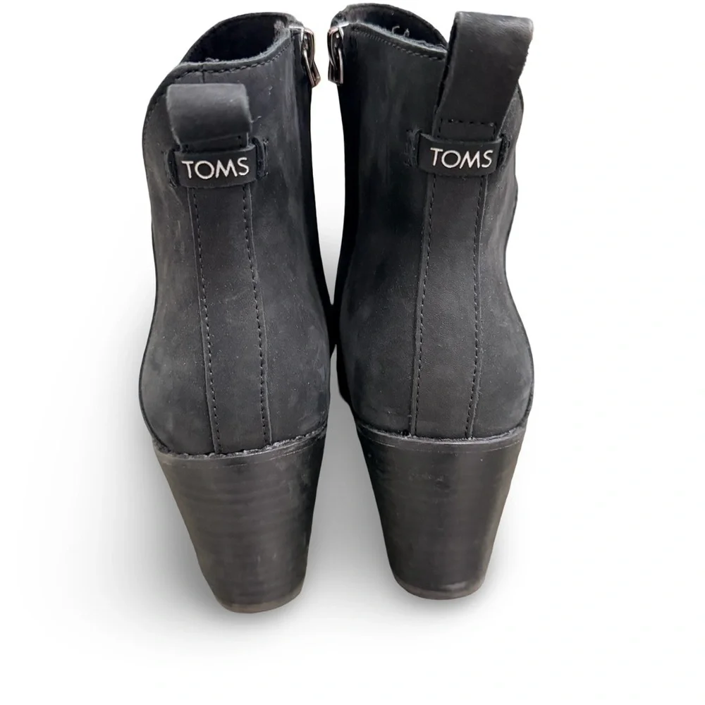 Toms 40 ankle