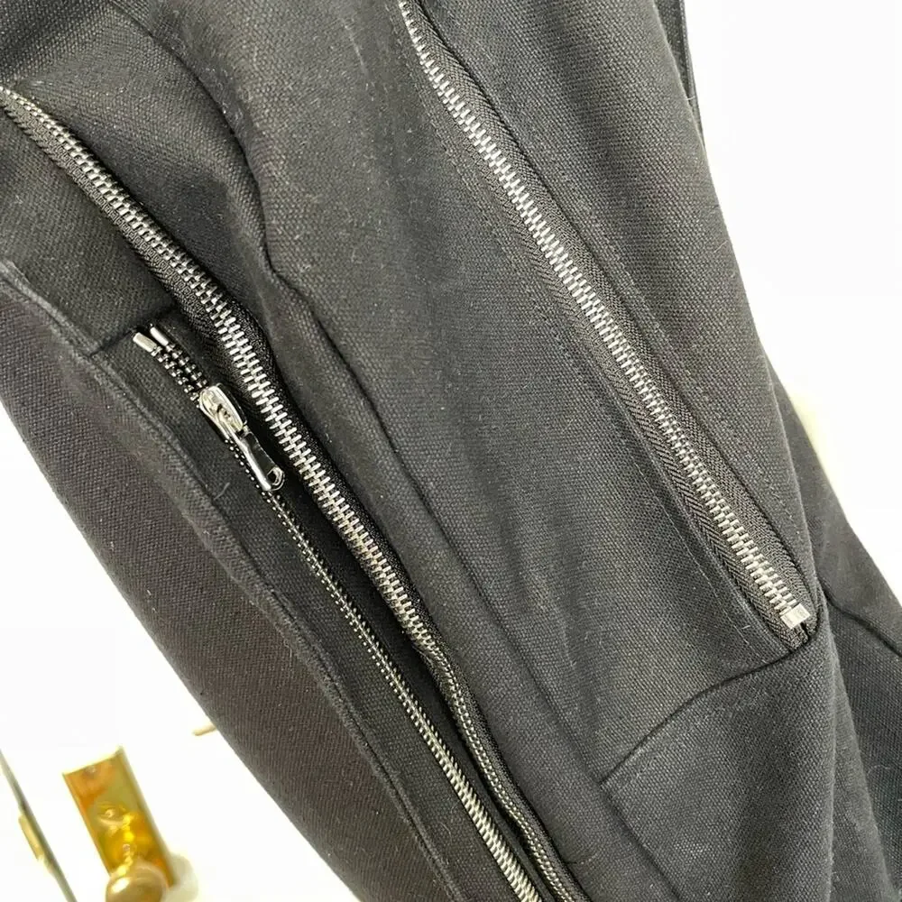 Who decides war pocketed book bag sample