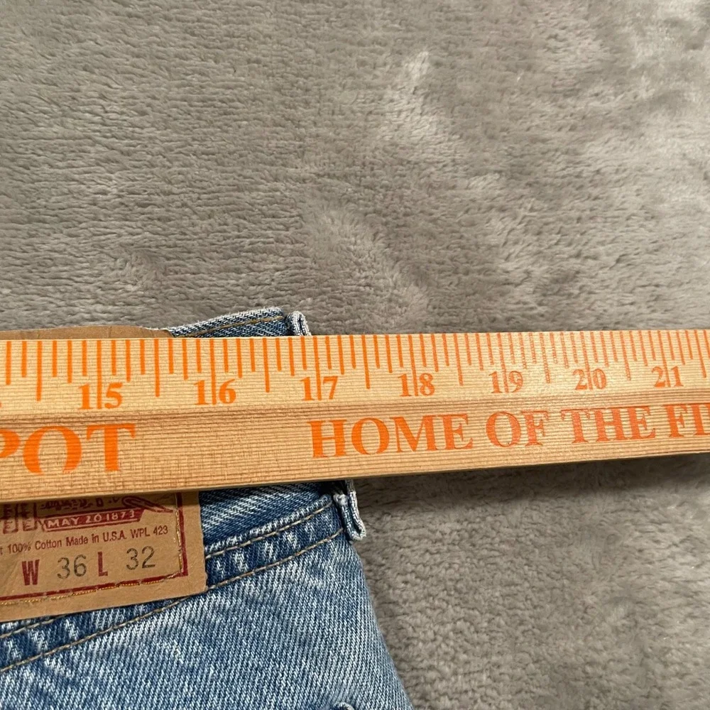 Vintage Levis 501 Jeans Mens 36x32 Blue Button Fly Made in USA Denim Light Wash