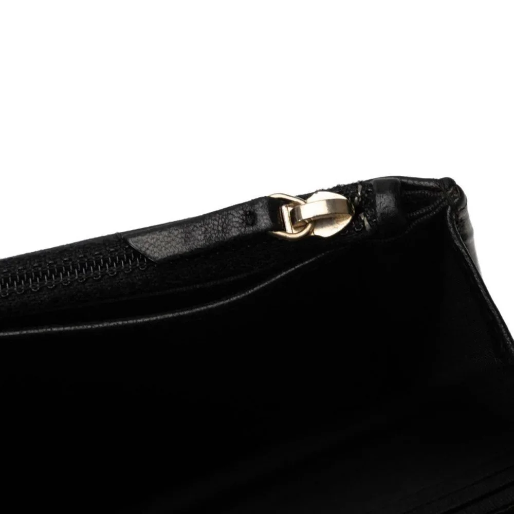 CHANEL black wallet