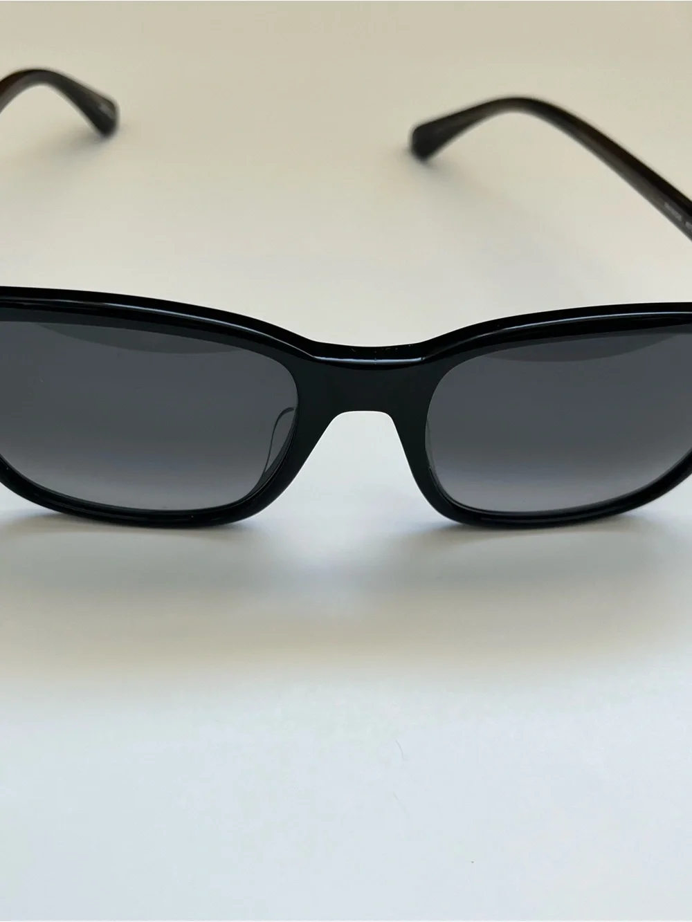 Kate Spade PAVIA/G/S 80790 sleek Black Frame gray Lenses Sunglasses 55-19-140