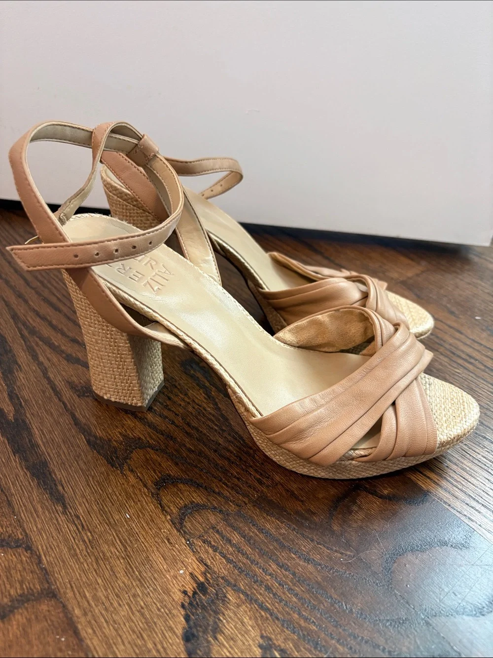 Naturalizer stylish wedge
