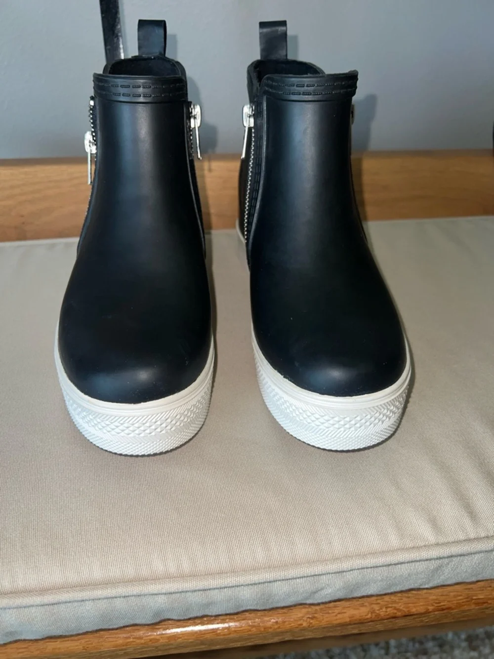 Steve Madden hardware silver