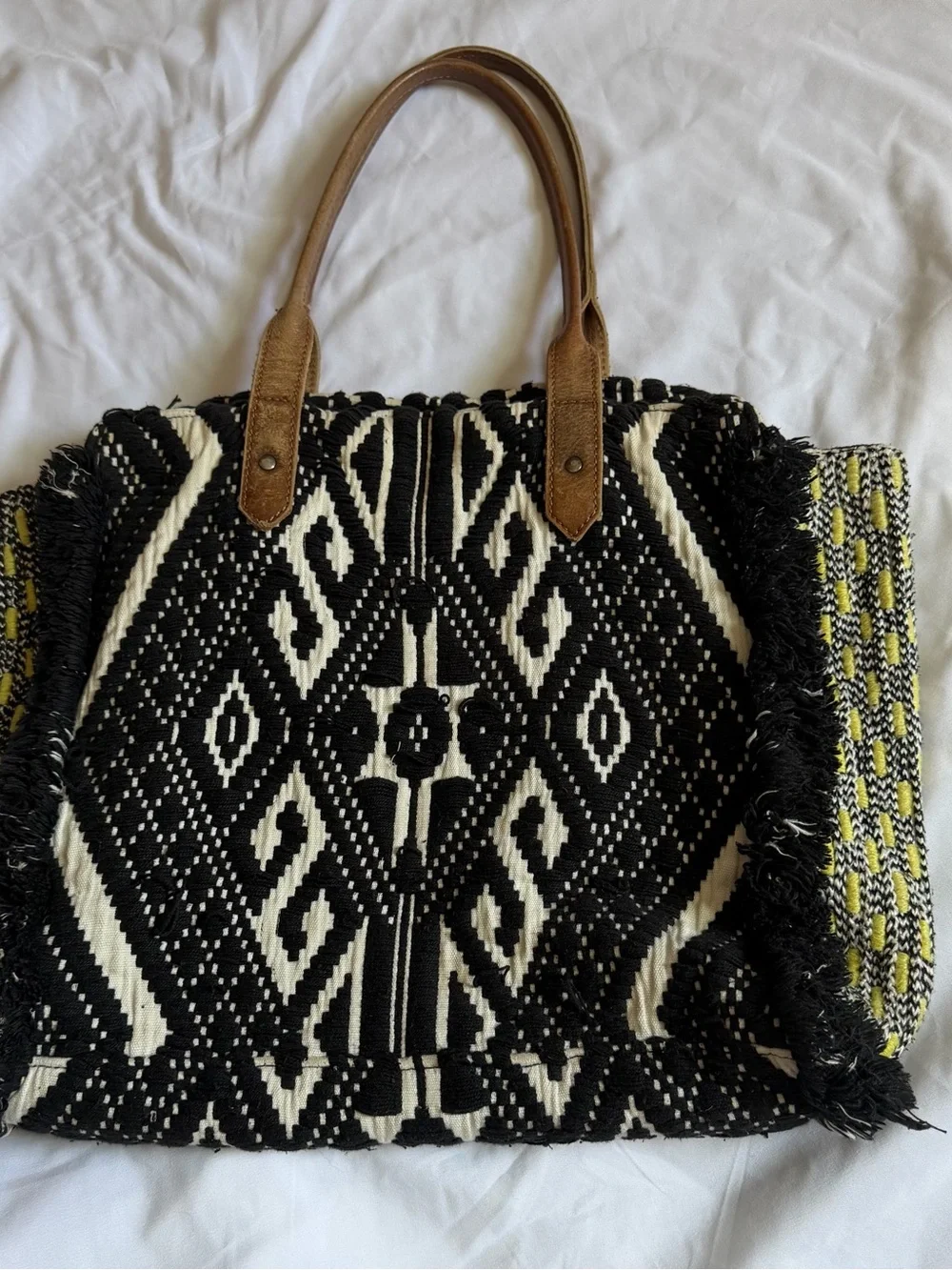 Jasper & Jeera travel style bag