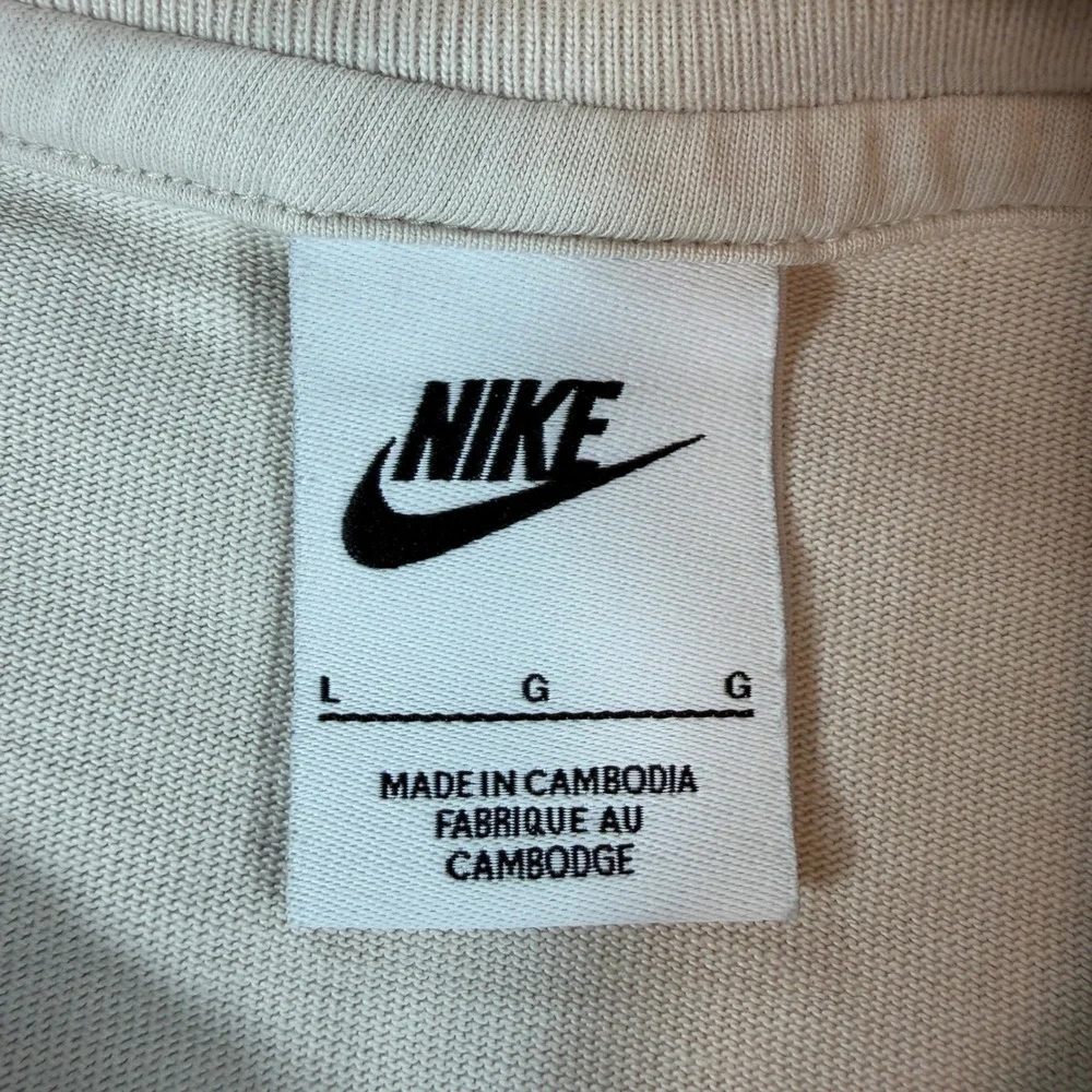 Nike Sportswear Essential Cropped Tee Beige Embroidered Logo Women's Large