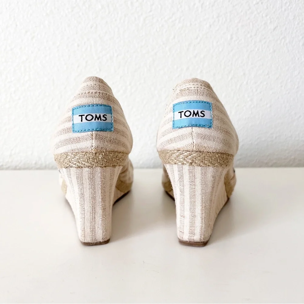 Toms may please