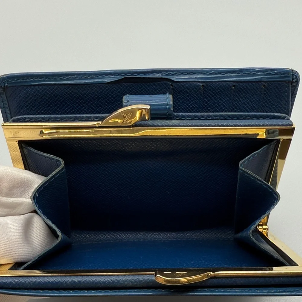 Louis Vuitton versatile elegant
