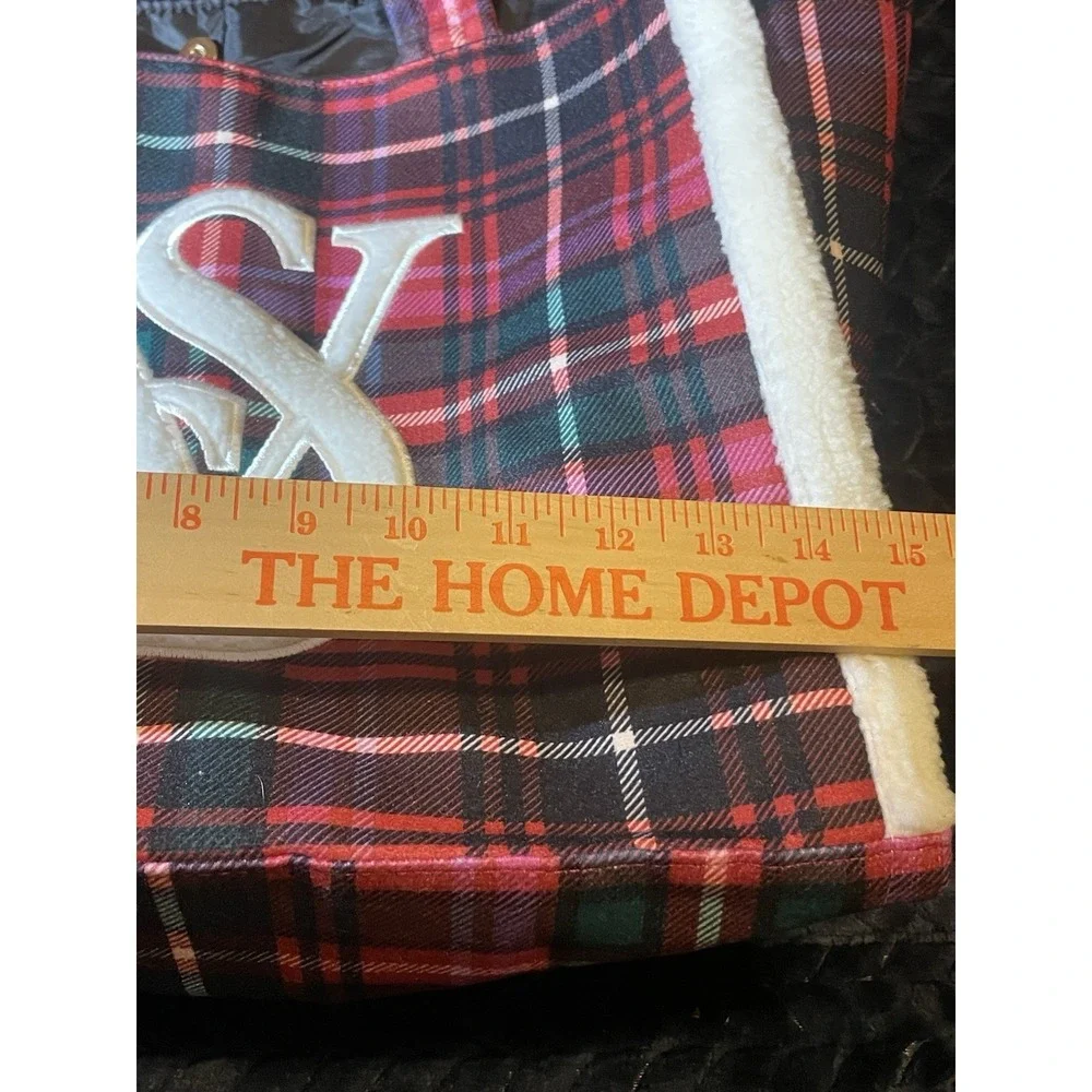 Victorias Secret branding glamour