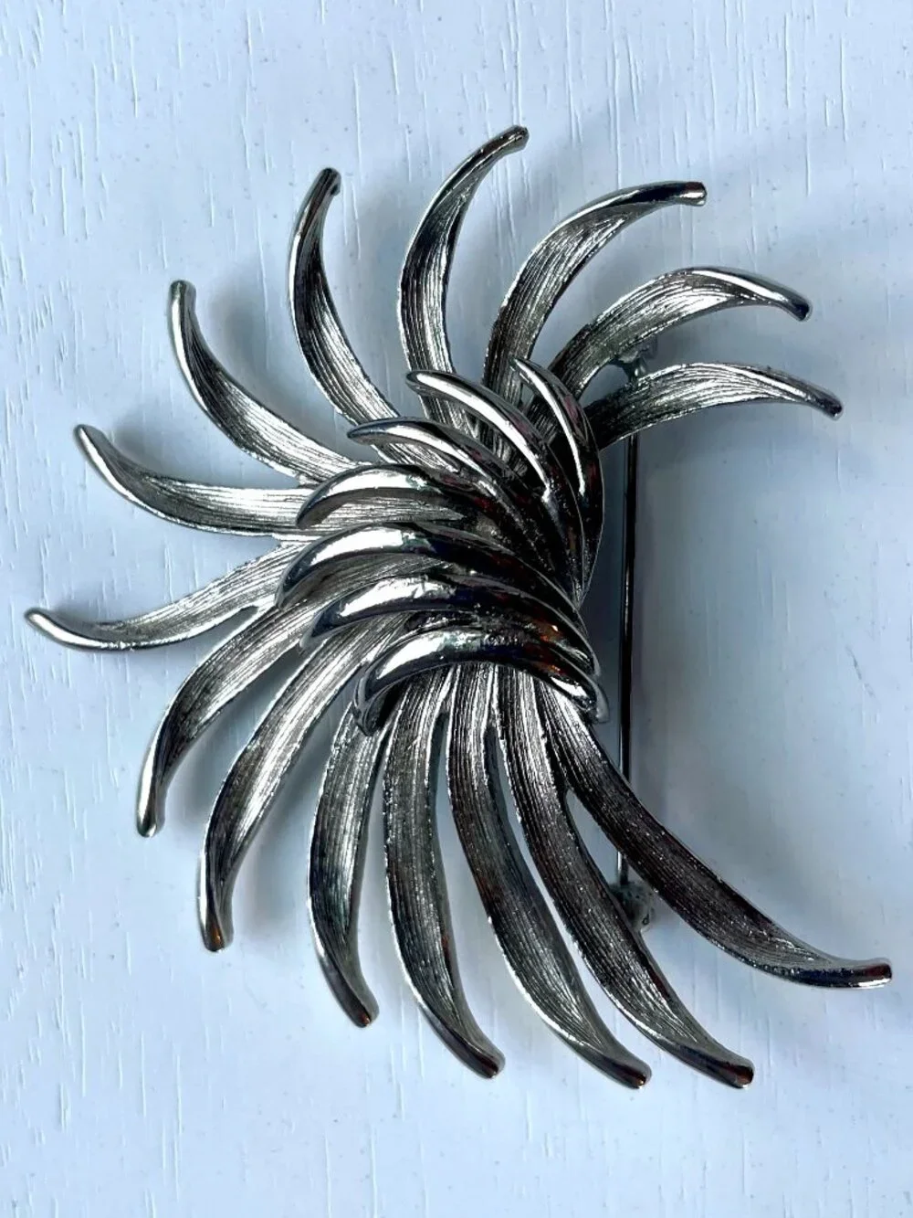 Vintage Silver-Tone Metal Brooch