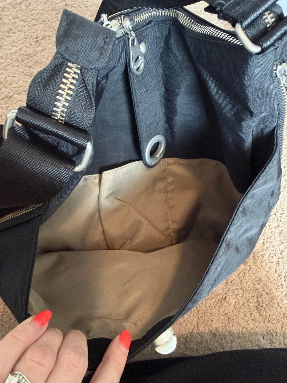 Baggallini silver rfid