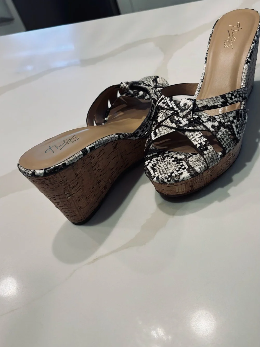 Thalia Sodi outfits warm crossover
