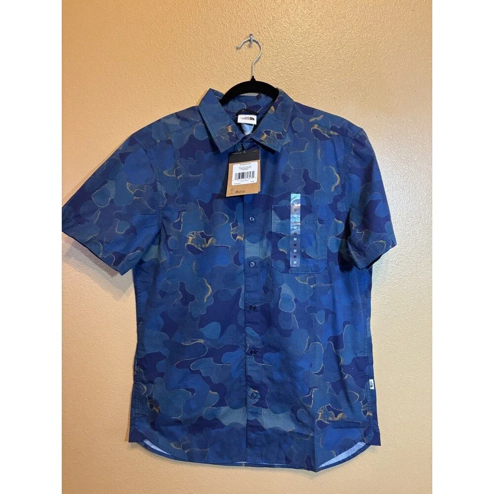 The North Face Men's Baytrail Shirt Medium Blue Camo Short Sleeve Button Up NWT