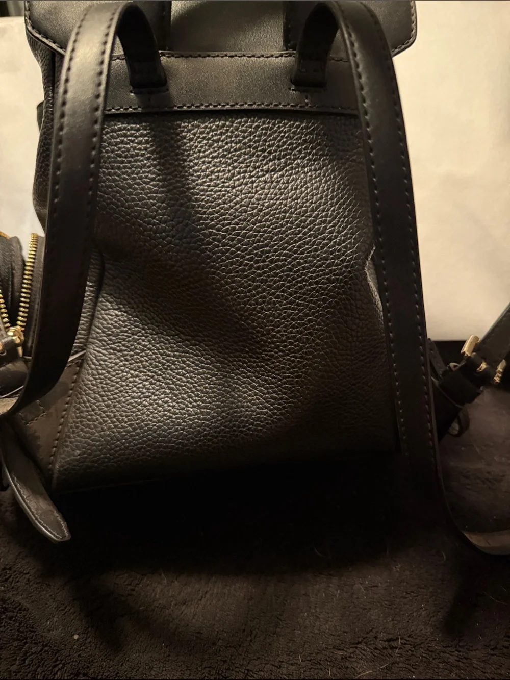 Michael Kors pristine compact