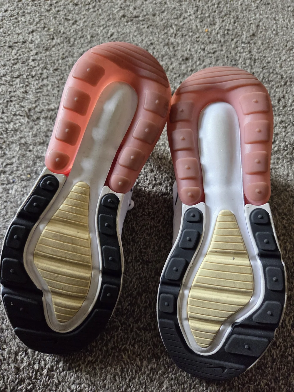 Nike picture lightweight air