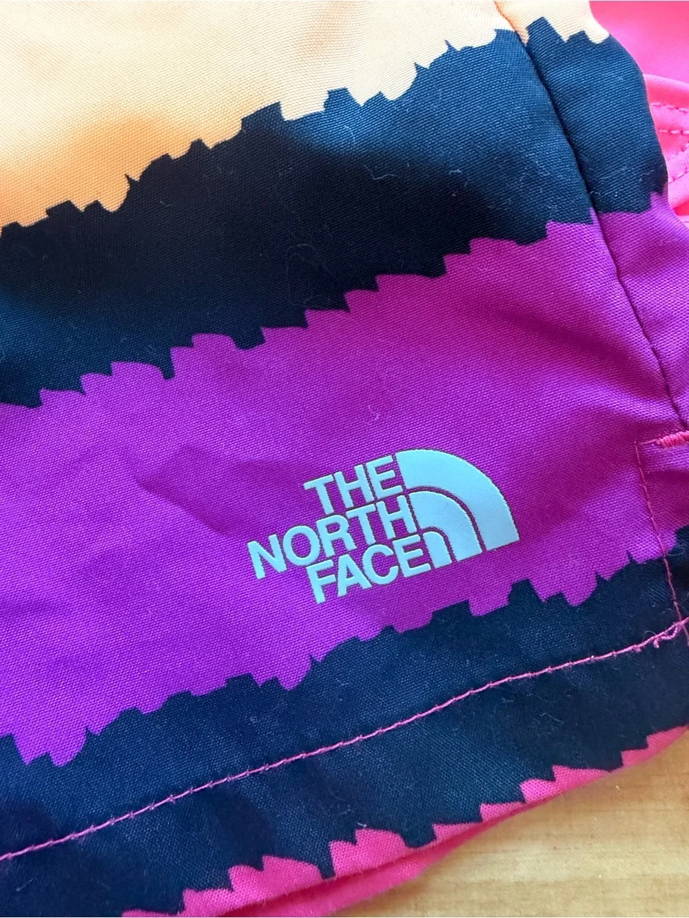 The North Face logo palm tie