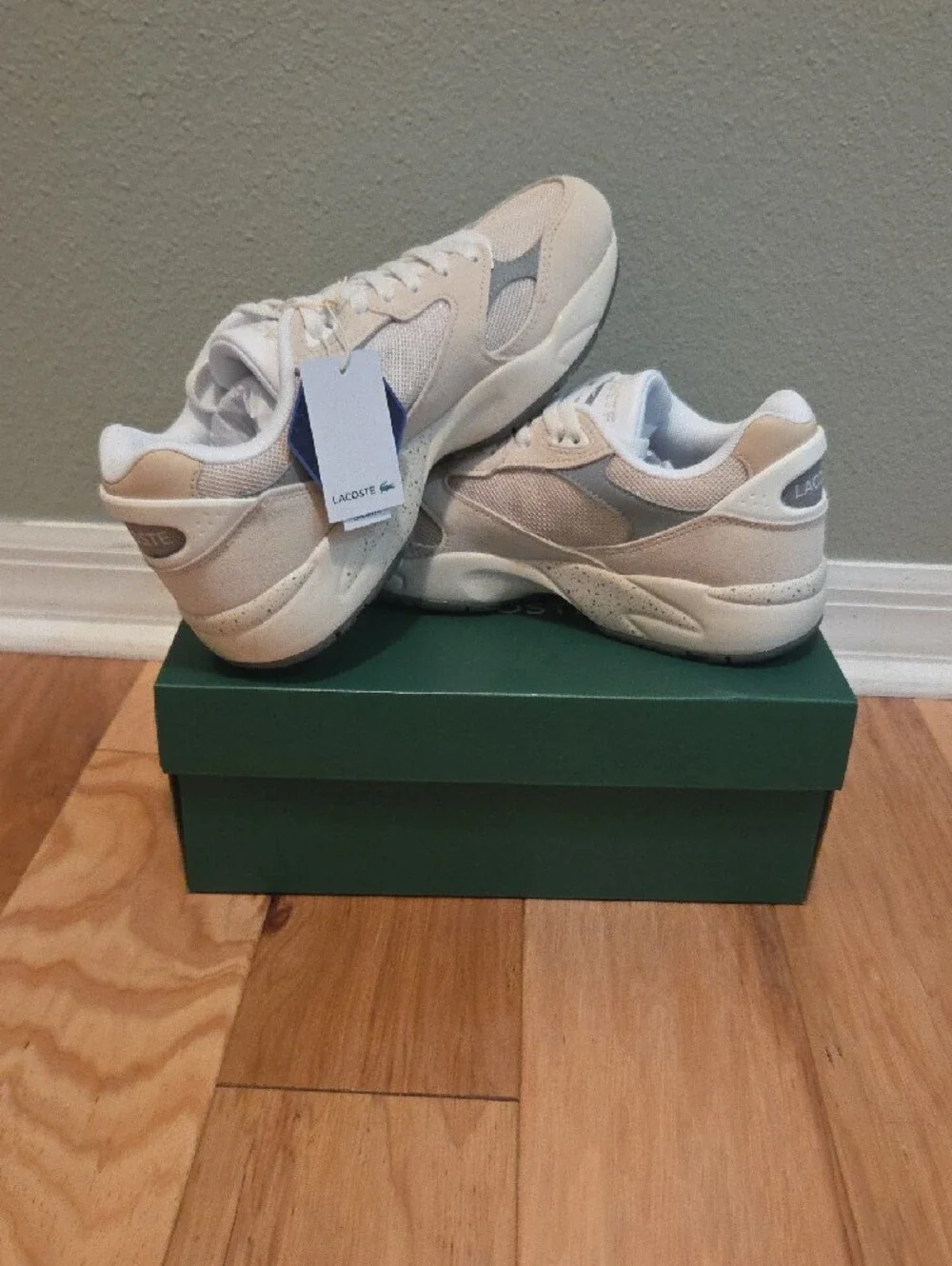 Lacoste lace up