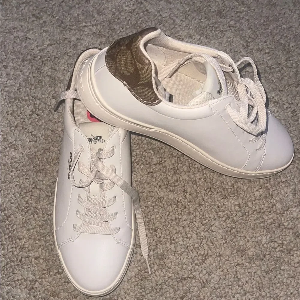 Coach Women's Cream and Brown logo Sneakers