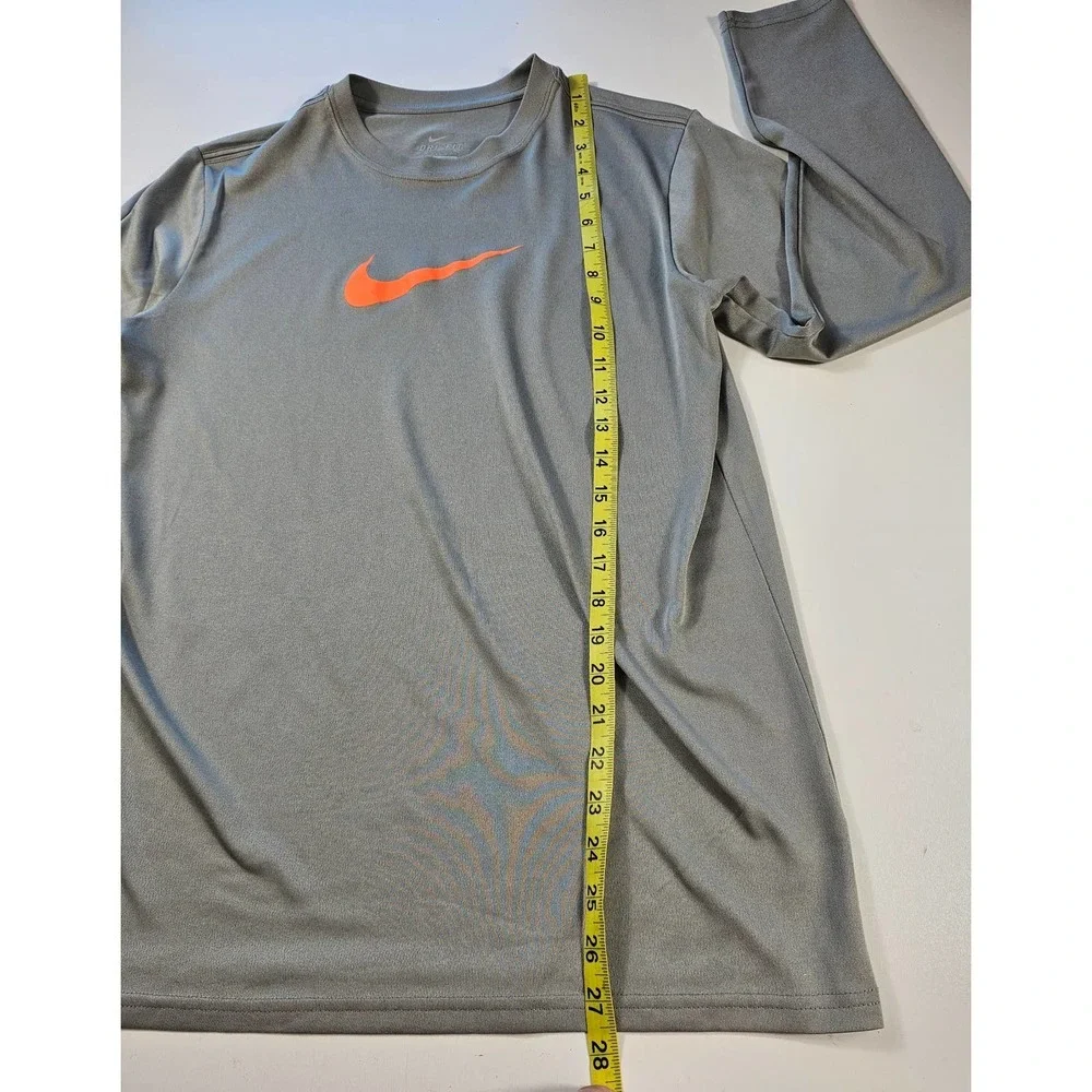 Nike youth xl