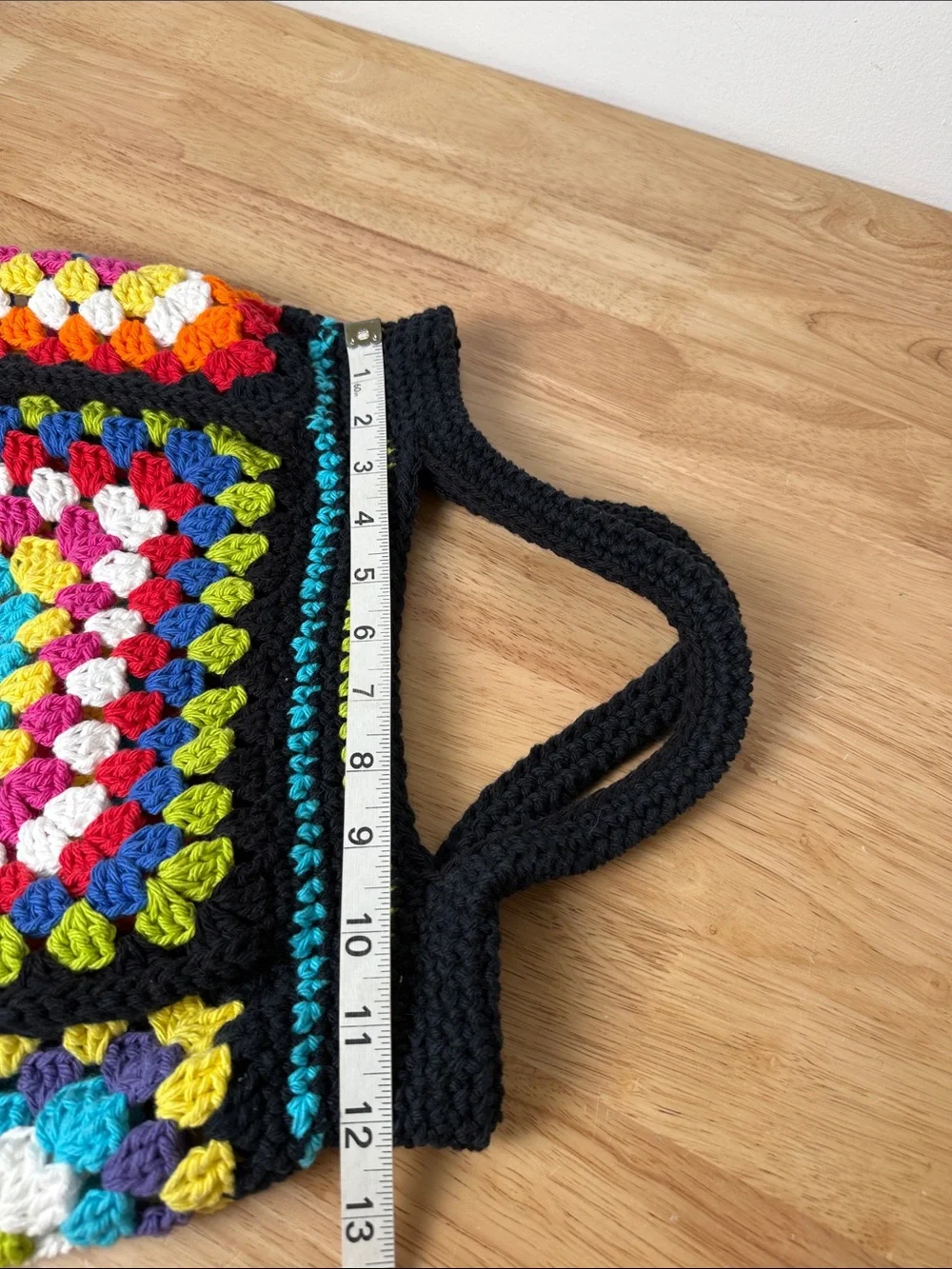 Handmade complements square