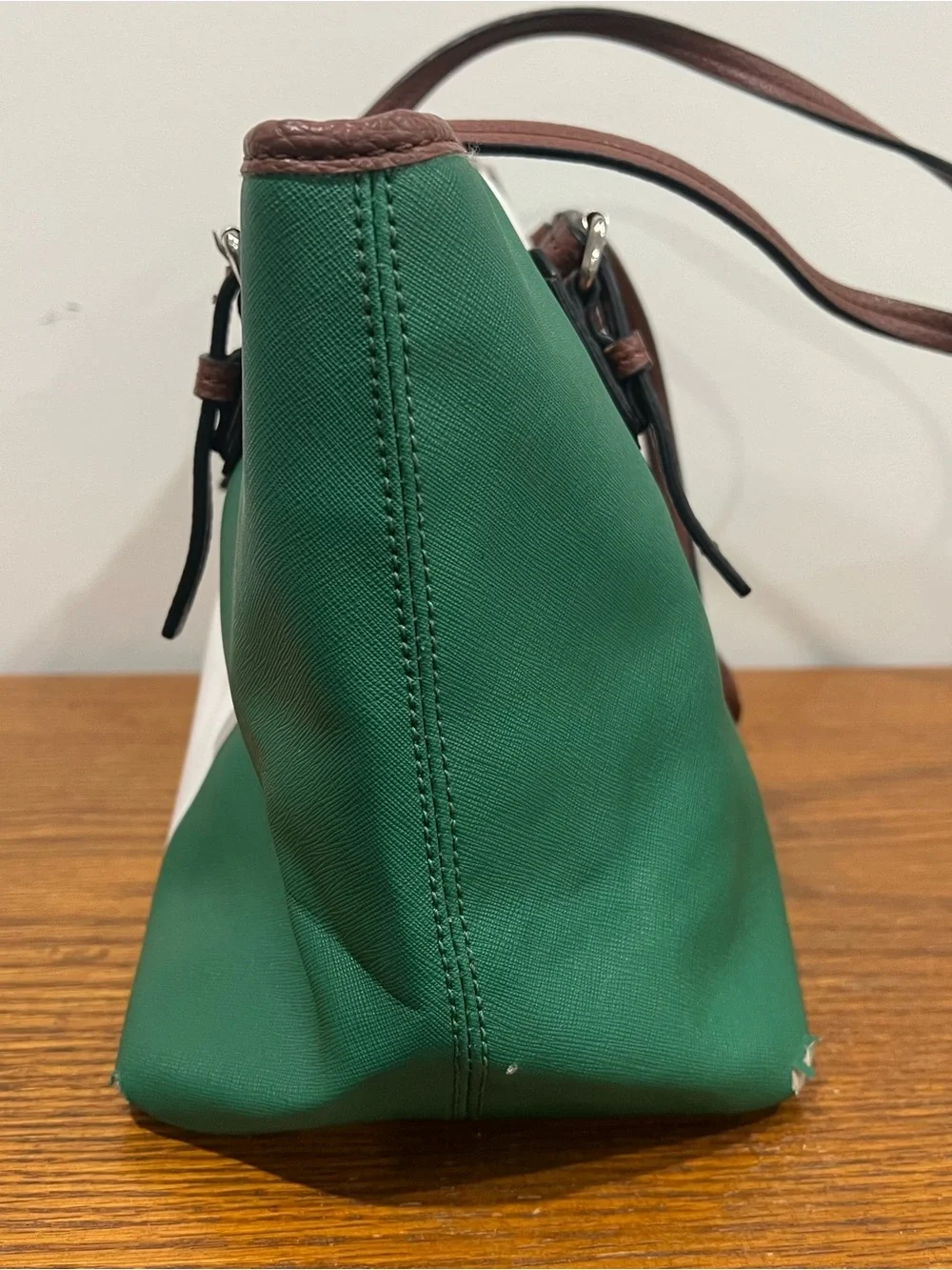Dana Buchman tote bold