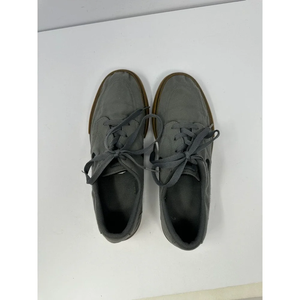 Nike SB Clutch Men's Shoes Sz 9 Gray Canvas Gum Sole Sneakers 729825-002