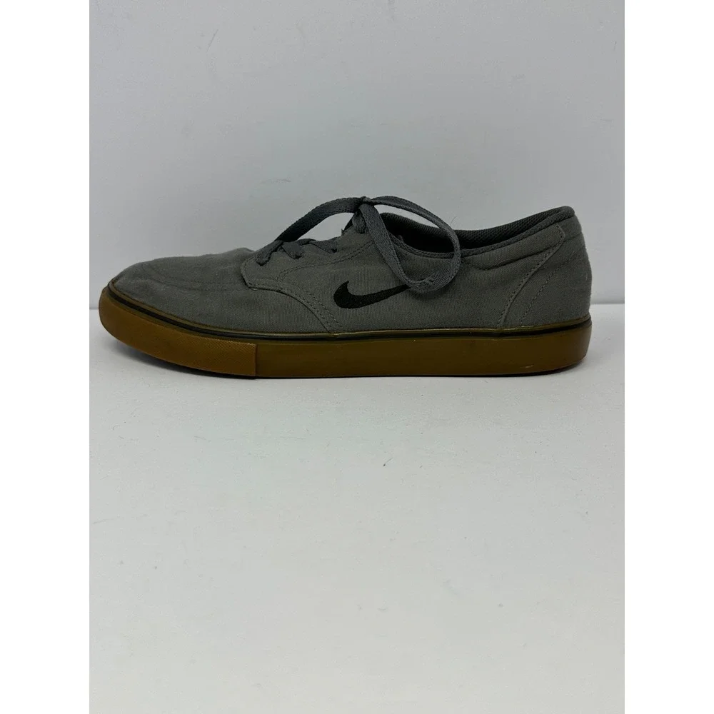 Nike SB Clutch Men's Shoes Sz 9 Gray Canvas Gum Sole Sneakers 729825-002