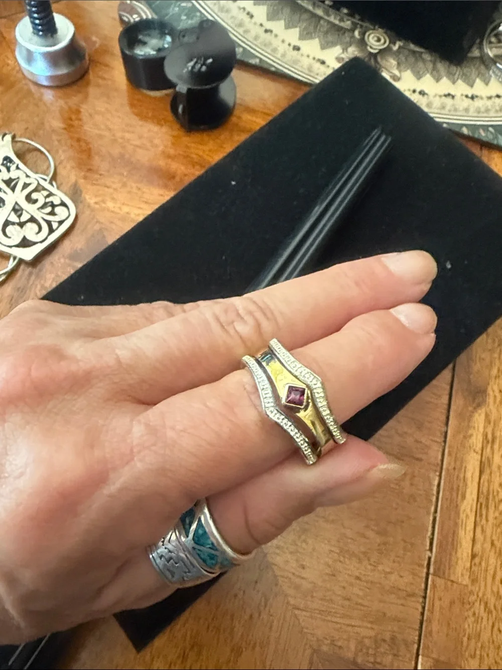 NVC wear pavé