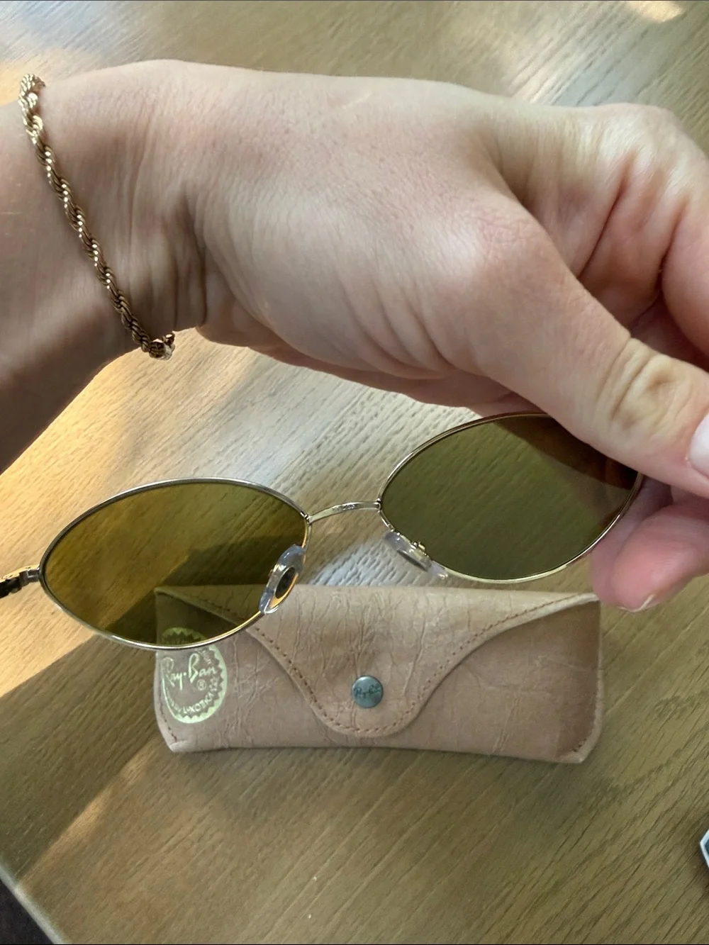 Ray-Ban sleek ray