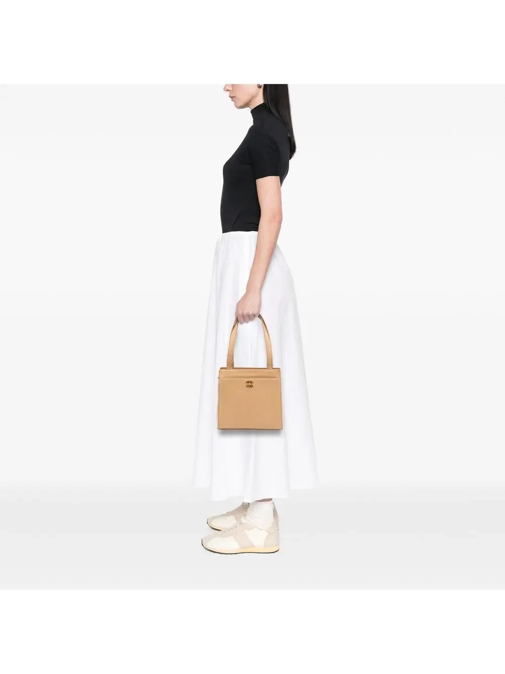 CHANEL elevate your