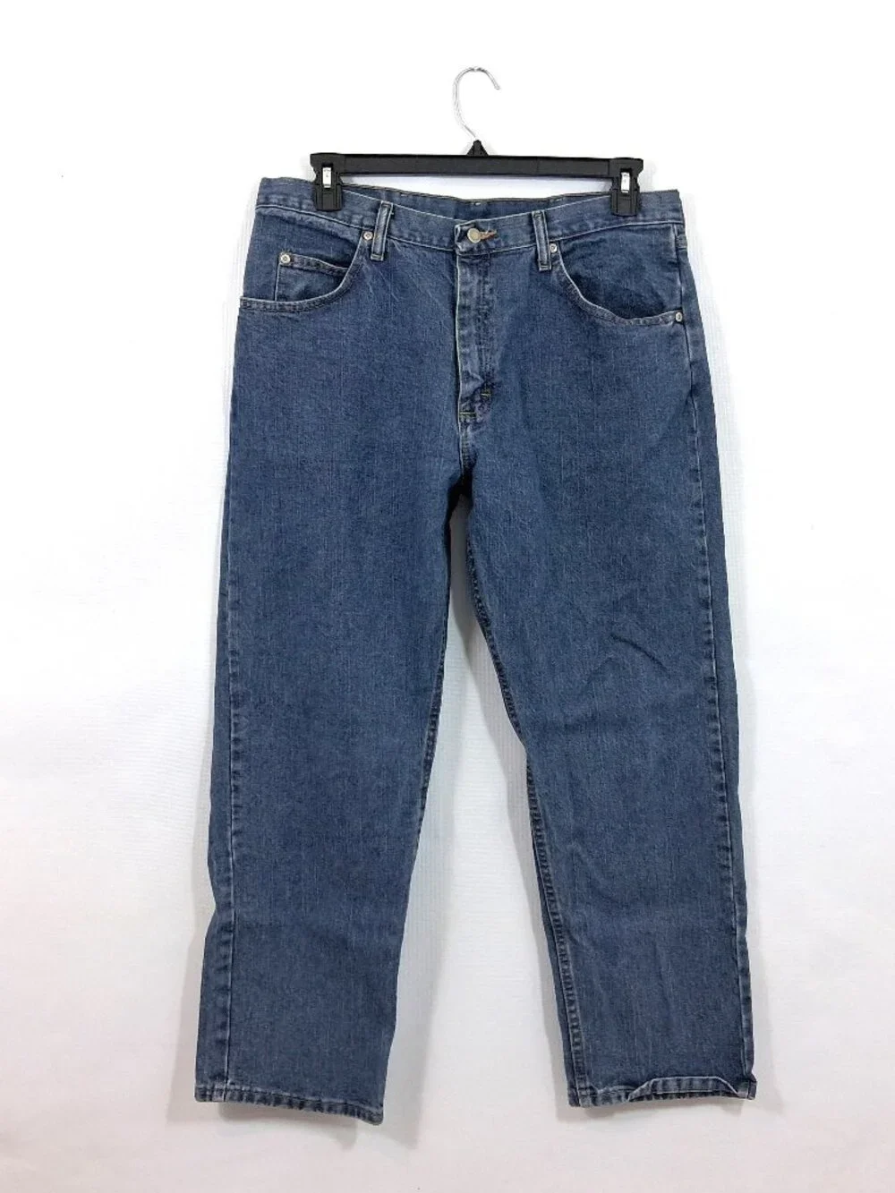 Men's Wrangler Relaxed Fit Straight Leg Jeans Medium Vintage Wash Sz 36X30