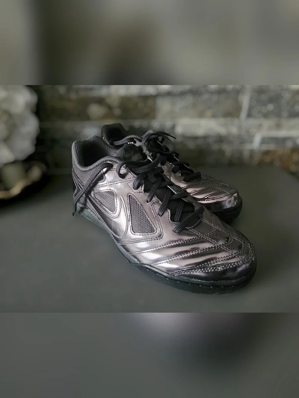 Nike Gato LV8 Indoor Soccer Shoes – Anthracite/Black – Women's 8.5 / Men's 7 – B