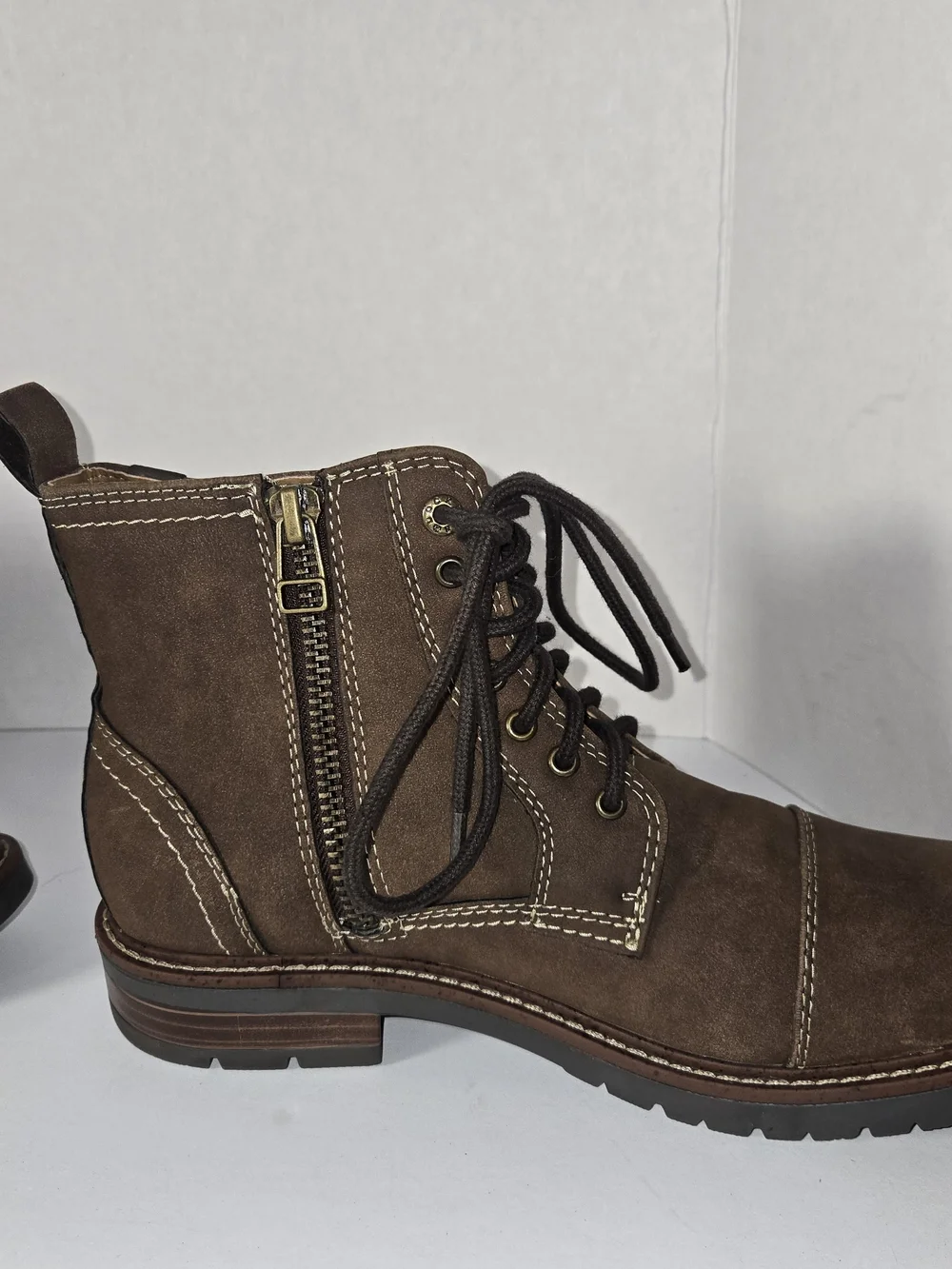 Dockers these no