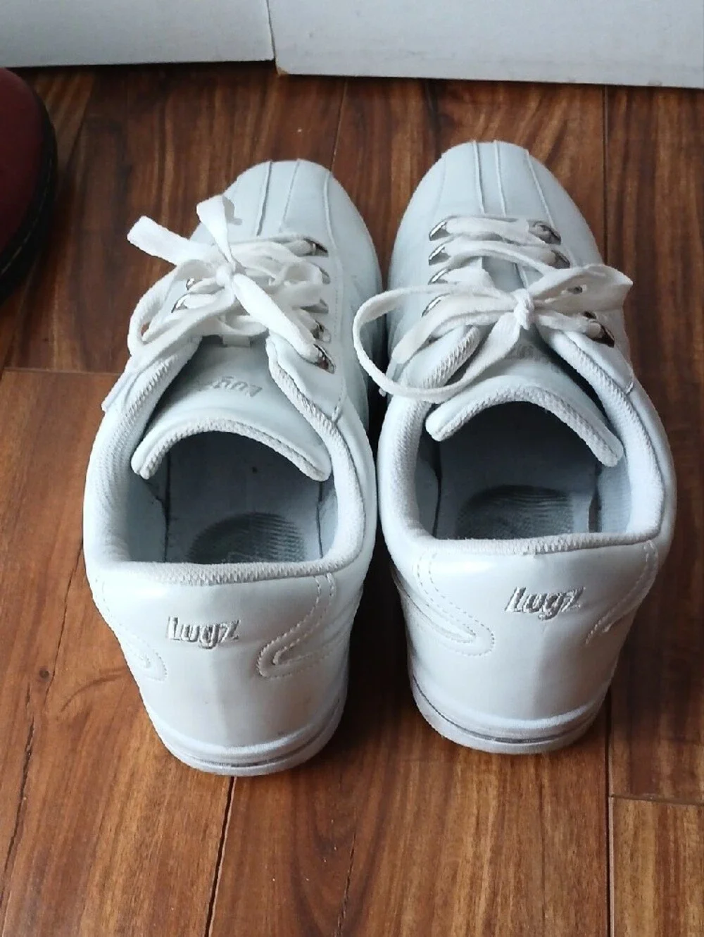 Mens 8.5  Lugz White  Low-Top Sneakers