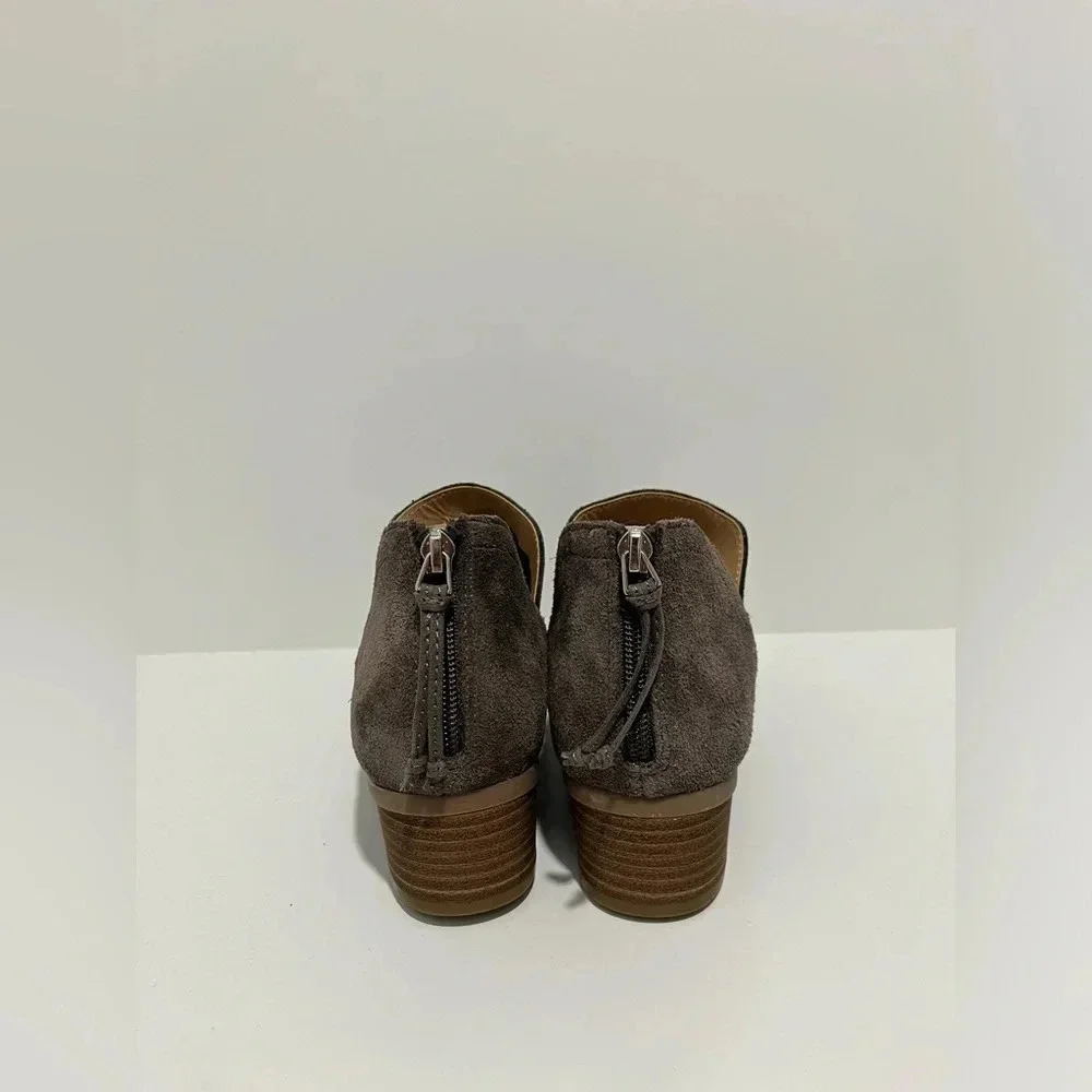 Reaction Kenneth Cole back questions easy