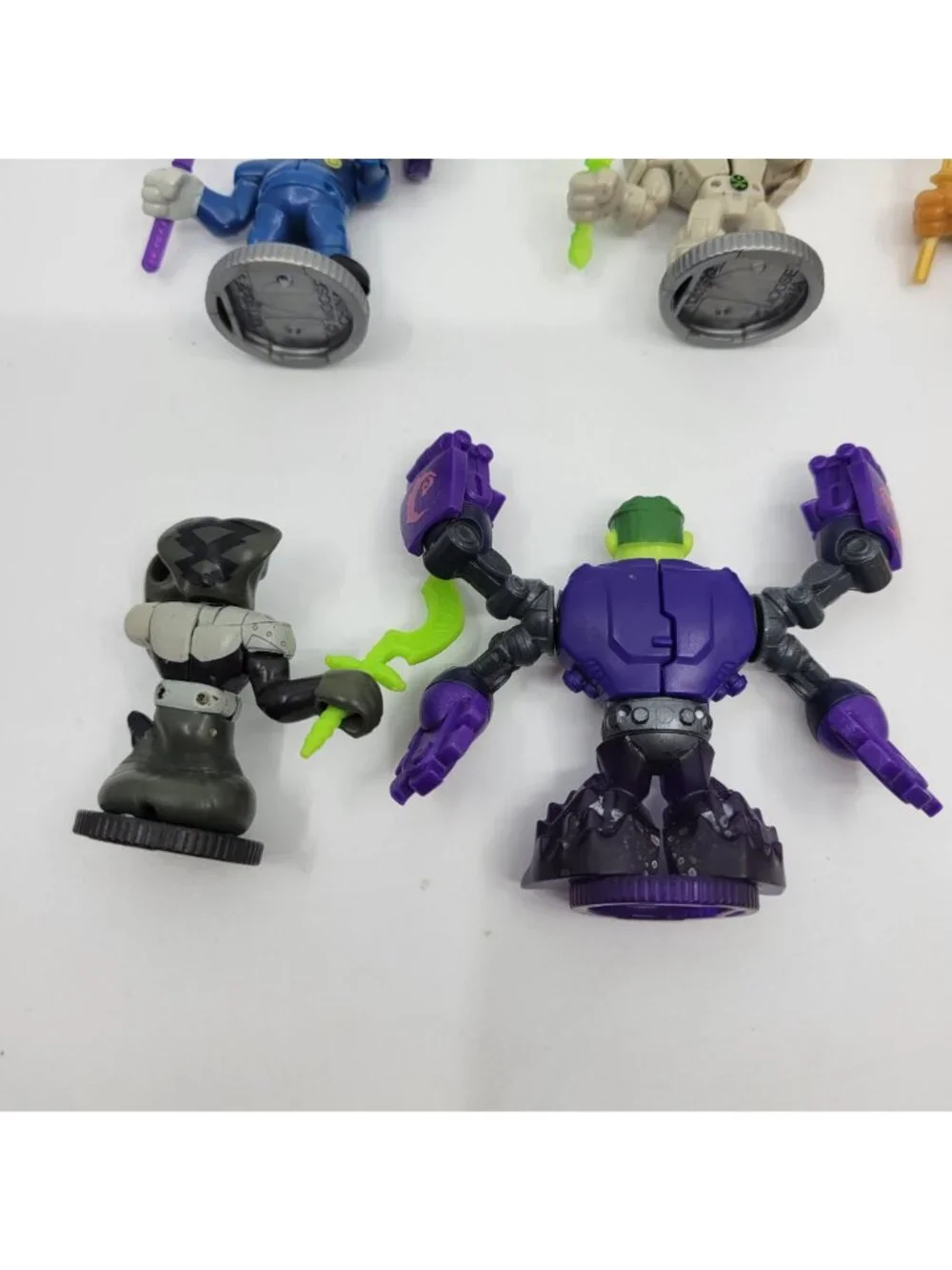 Legends of Akedo Lot of 11 Mini Battle Figures & Controller - Moose