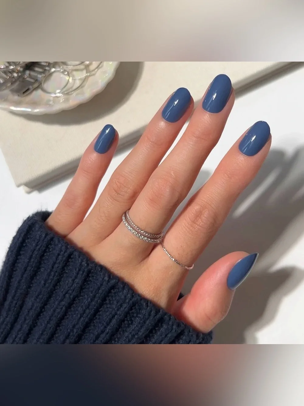 Glamnetic Short Round Regal Blue Glue On Nails