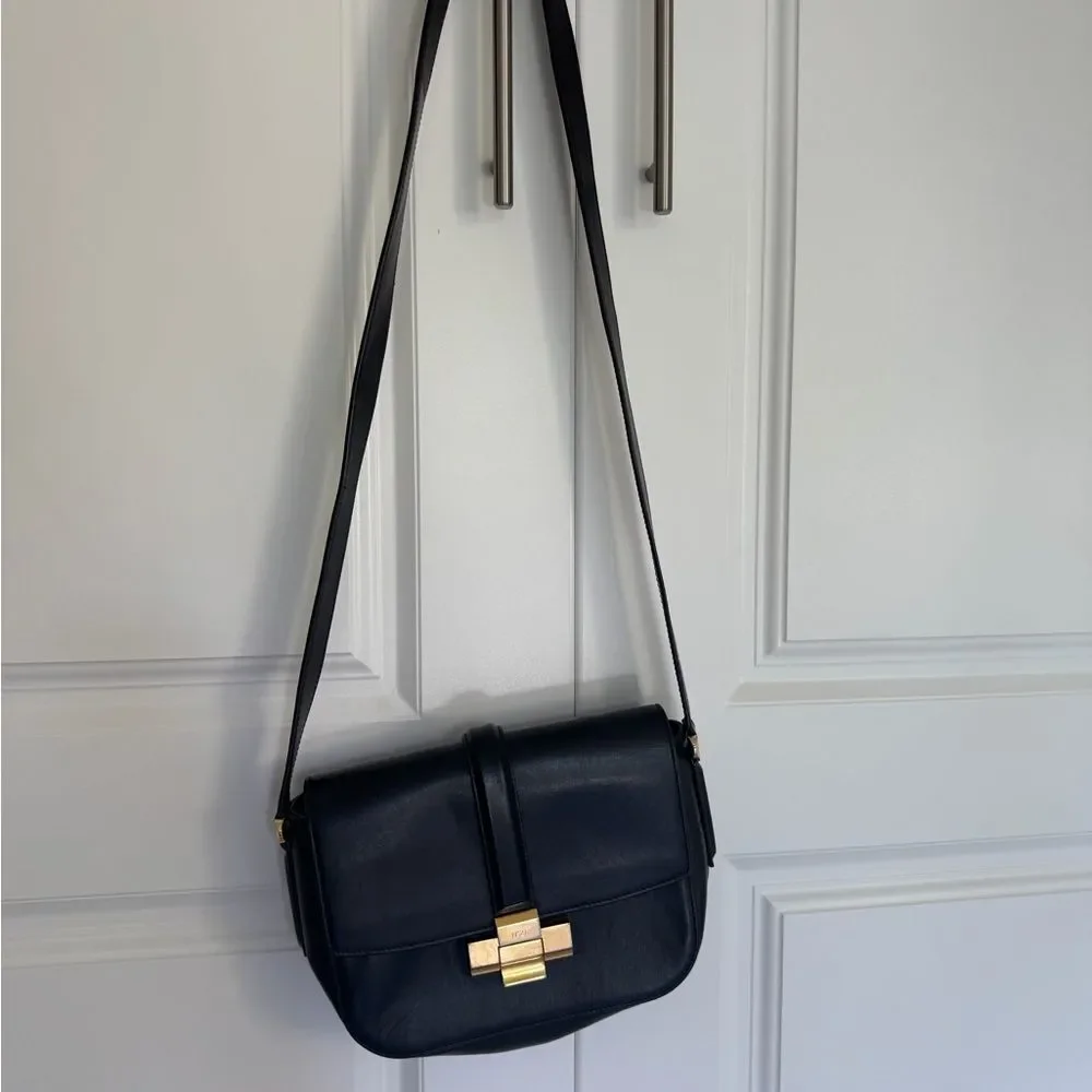 N21 this elegant