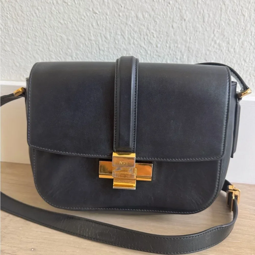 N21 this elegant