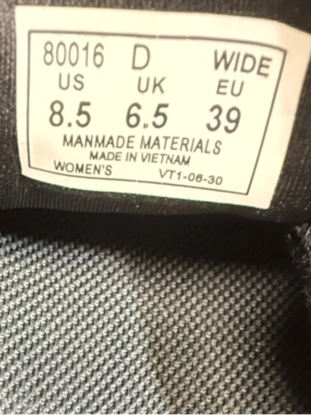 OnToFeet black athletic