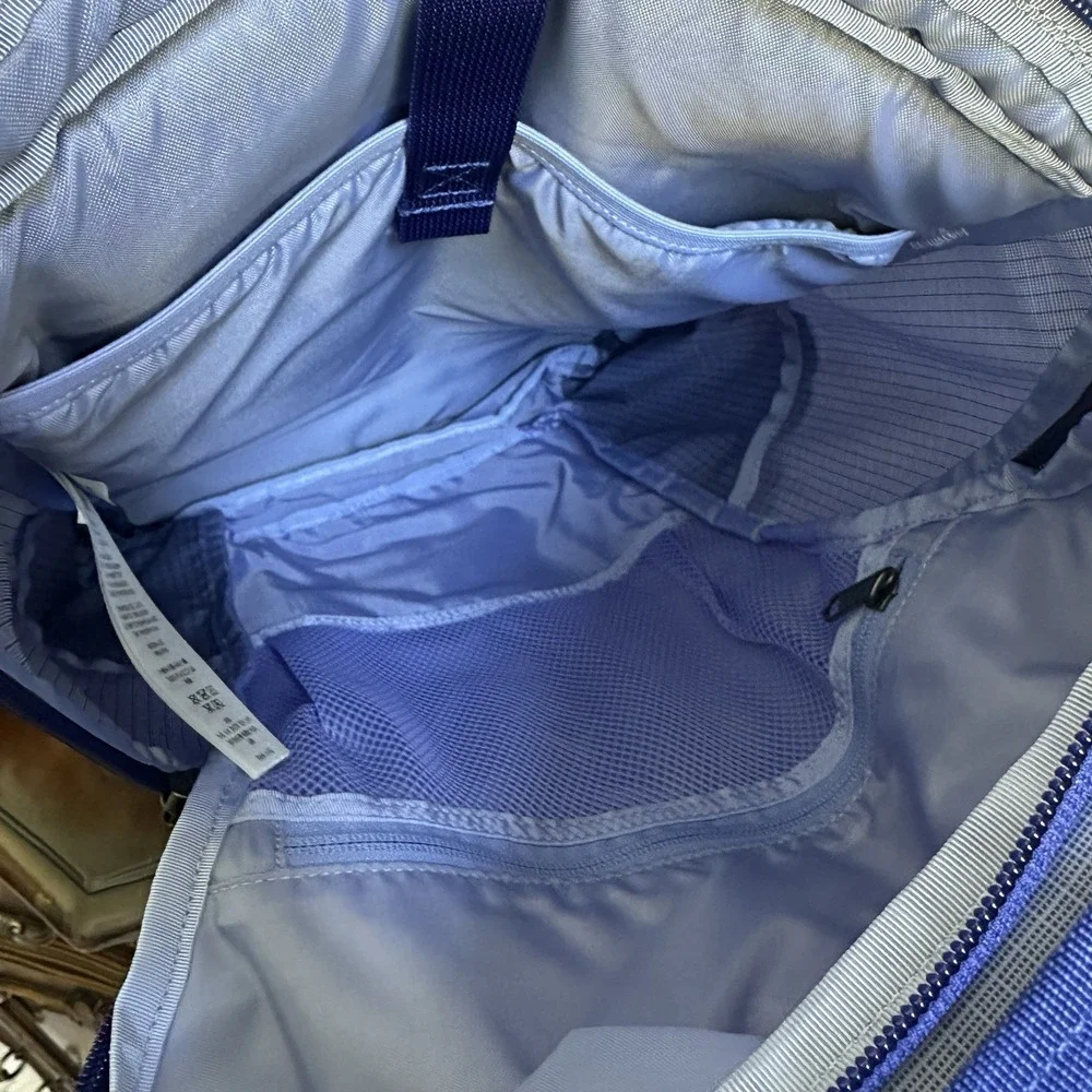 Patagonia Black Hole 25L Backpack Pale Periwinkle Discontinued 2023 Rare New