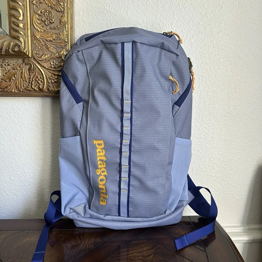 Patagonia Black Hole 25L Backpack Pale Periwinkle Discontinued 2023 Rare New