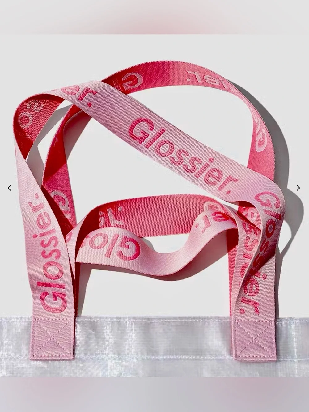 Glossier new errand