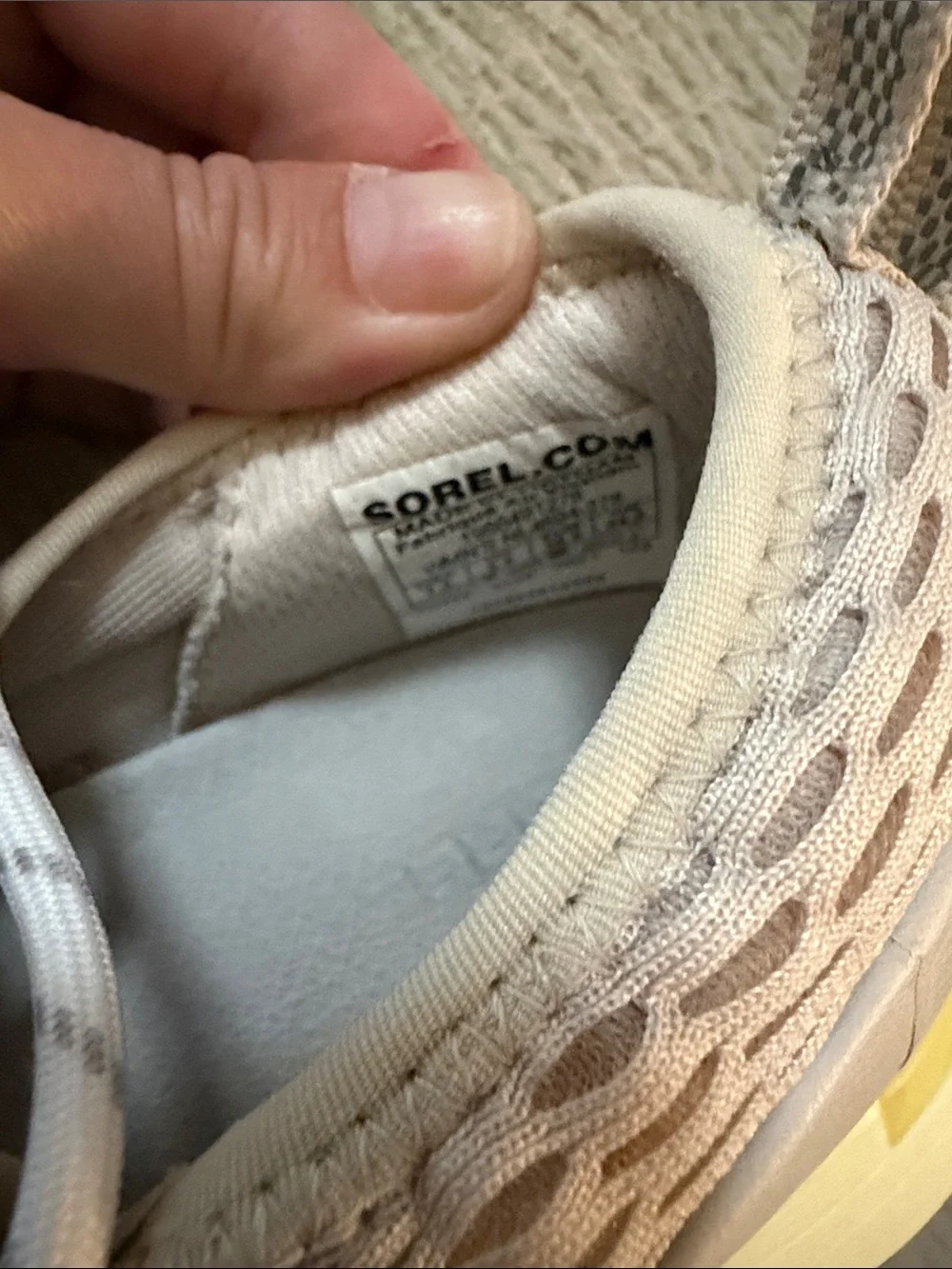 Sorel lace provide