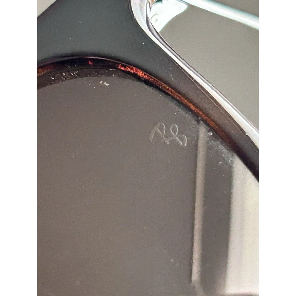 Ray-Ban no scratches