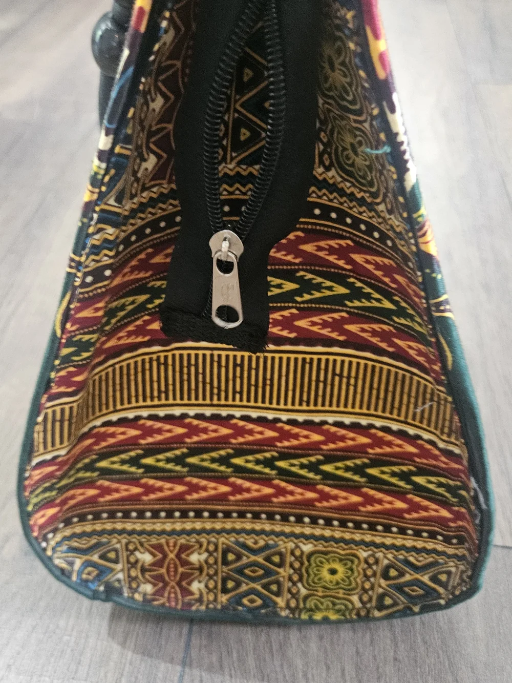 Unbranded Green & Red African Print Beaded Handle Tote