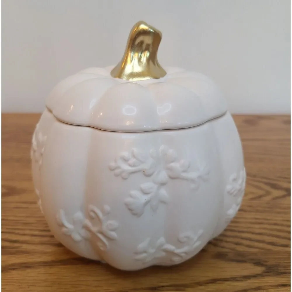 1-800-Flowers white pumpkin